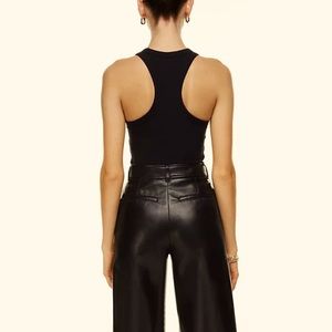 Aritzia ribbed top
